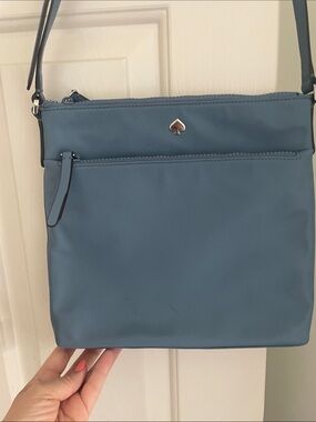 LAST CHANCE!!! kate spade blue crossbody bag with front zipper